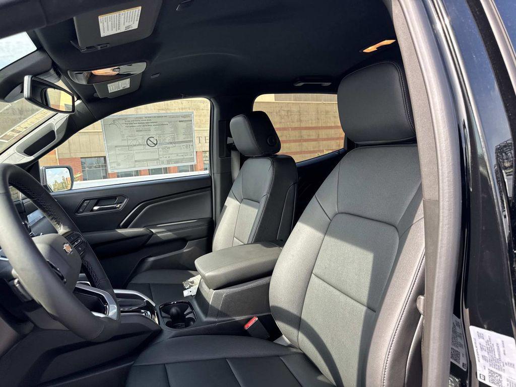 new 2025 Chevrolet Colorado car, priced at $38,085