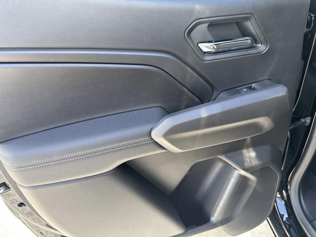 new 2025 Chevrolet Colorado car, priced at $38,085