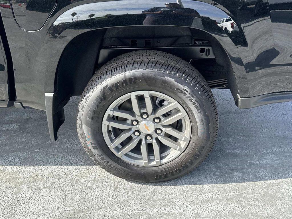 new 2025 Chevrolet Colorado car, priced at $38,085