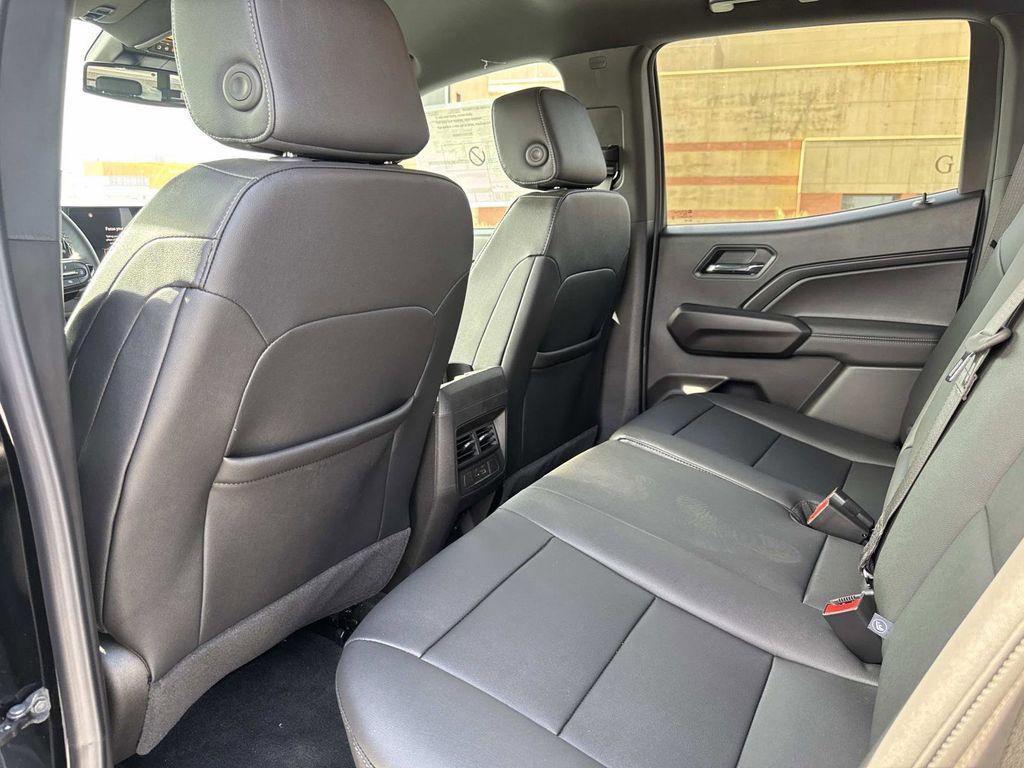 new 2025 Chevrolet Colorado car, priced at $38,085