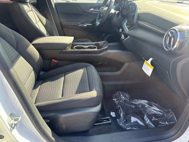 new 2025 Chevrolet Equinox car, priced at $31,040