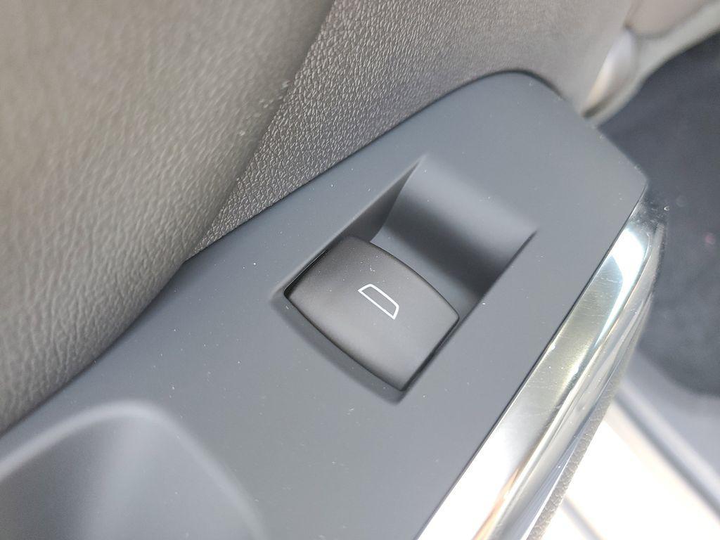 new 2026 Chevrolet Traverse car, priced at $48,095