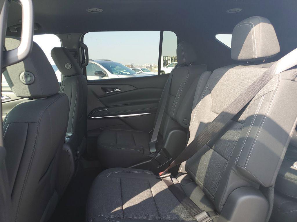 new 2026 Chevrolet Traverse car, priced at $48,095