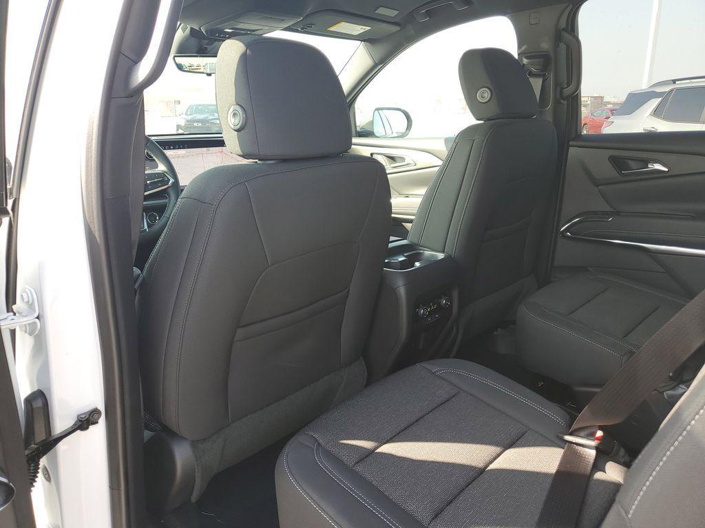 new 2026 Chevrolet Traverse car, priced at $48,095