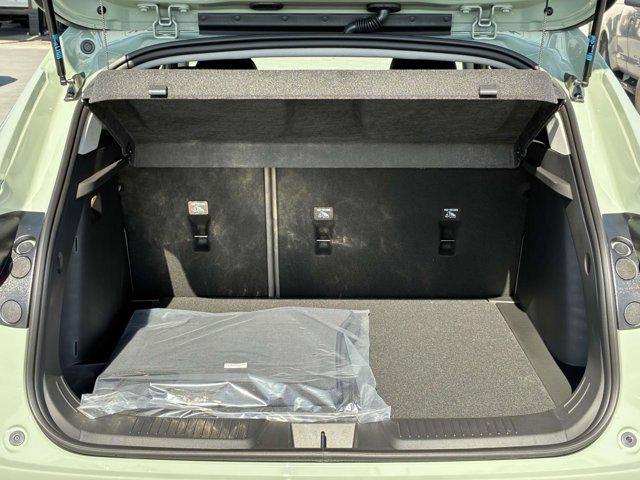 new 2025 Chevrolet Trax car, priced at $27,015