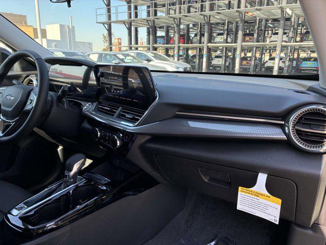 new 2025 Chevrolet Trax car, priced at $27,015