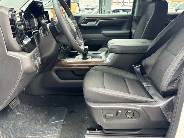 new 2025 Chevrolet Silverado 1500 car, priced at $50,385