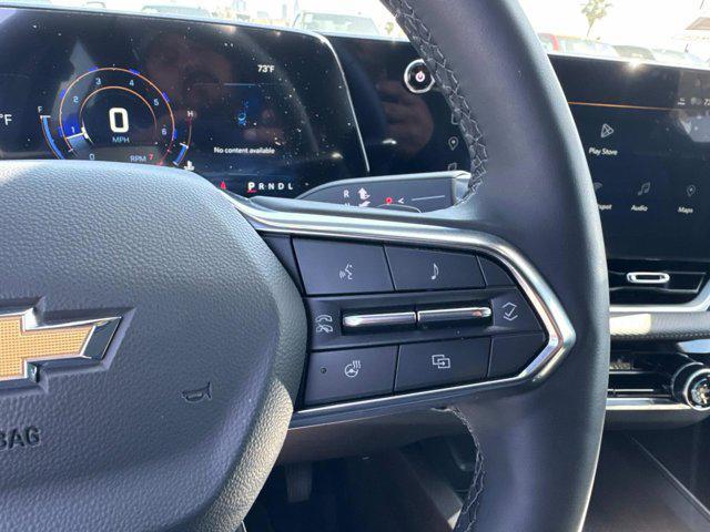 used 2025 Chevrolet Equinox car, priced at $26,859