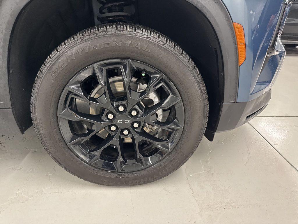 used 2024 Chevrolet Traverse car, priced at $36,292
