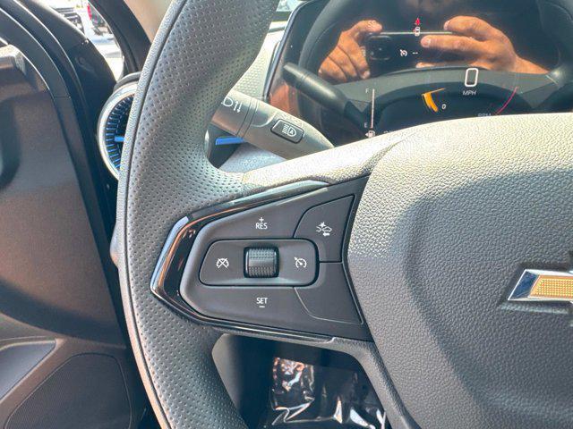 new 2025 Chevrolet Trax car, priced at $24,095