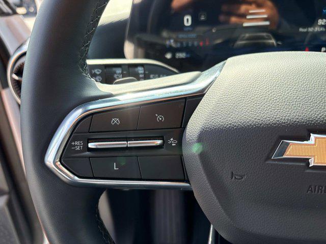 used 2025 Chevrolet Equinox car, priced at $28,594