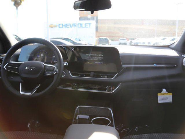 new 2025 Chevrolet Equinox car, priced at $30,814