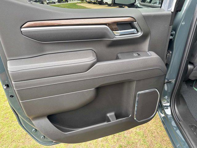 new 2025 Chevrolet Silverado 1500 car, priced at $51,990
