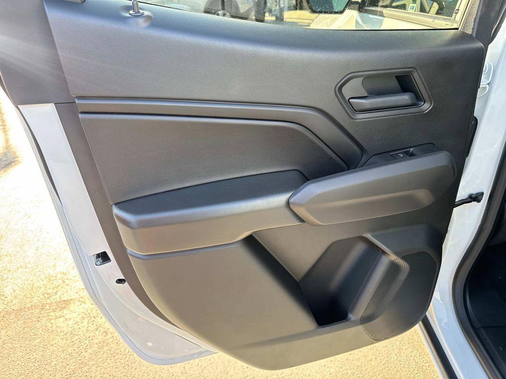 new 2025 Chevrolet Colorado car, priced at $32,615