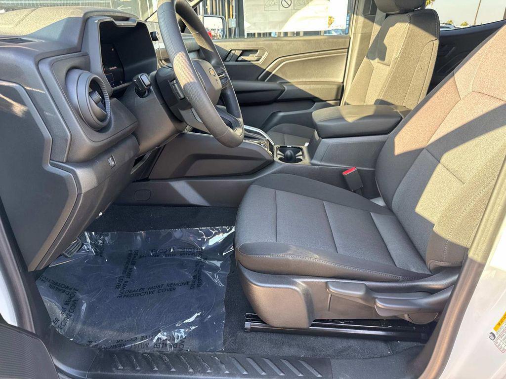 new 2025 Chevrolet Colorado car, priced at $32,615