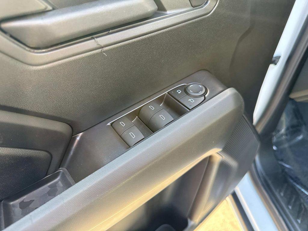 new 2025 Chevrolet Colorado car, priced at $32,615