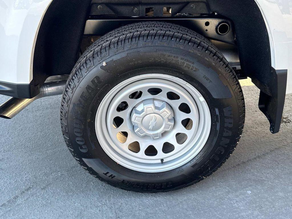 new 2025 Chevrolet Colorado car, priced at $32,615