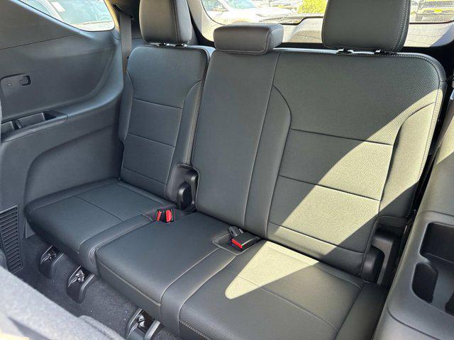 new 2025 Chevrolet Traverse car, priced at $59,865