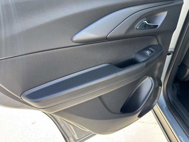 used 2023 Chevrolet TrailBlazer car, priced at $21,992