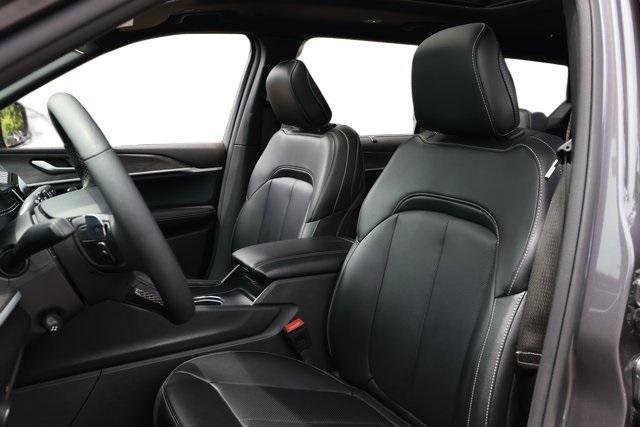 used 2024 Jeep Grand Cherokee L car, priced at $33,900
