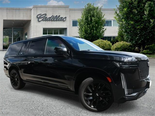 used 2022 Cadillac Escalade ESV car, priced at $79,900