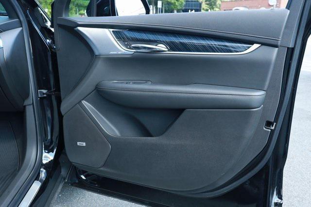 used 2024 Cadillac XT6 car, priced at $44,900