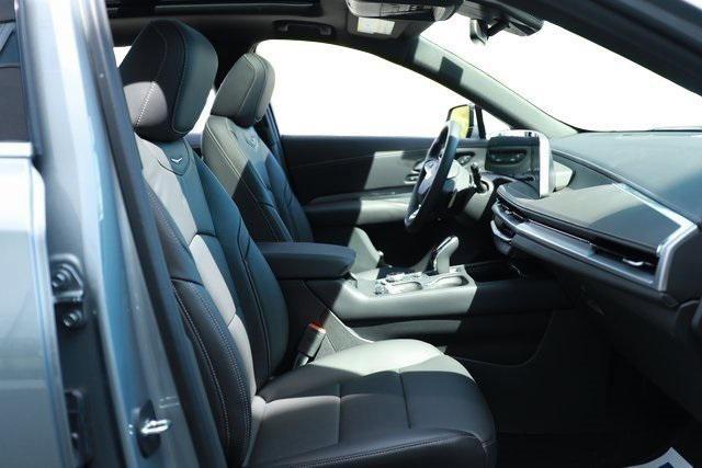 used 2024 Cadillac XT4 car, priced at $45,640