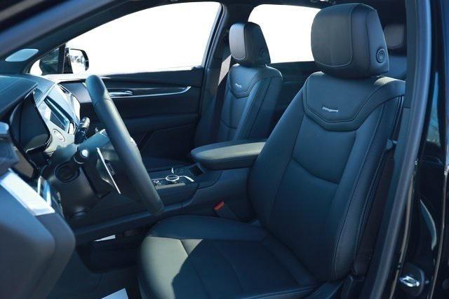 used 2022 Cadillac XT5 car, priced at $32,900