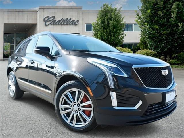used 2022 Cadillac XT5 car, priced at $32,900