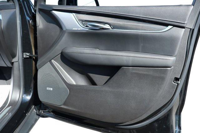 used 2022 Cadillac XT5 car, priced at $32,900