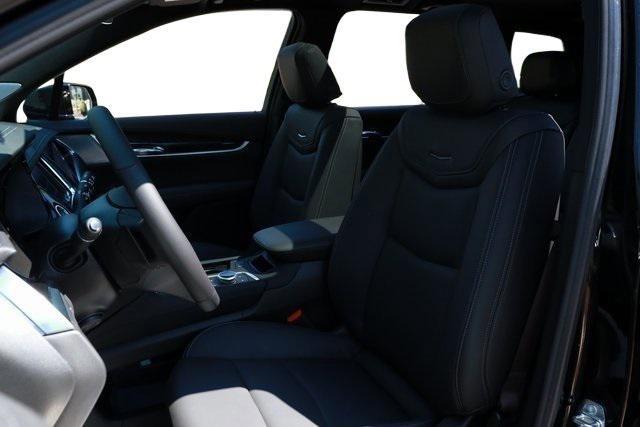 used 2023 Cadillac XT6 car, priced at $33,649