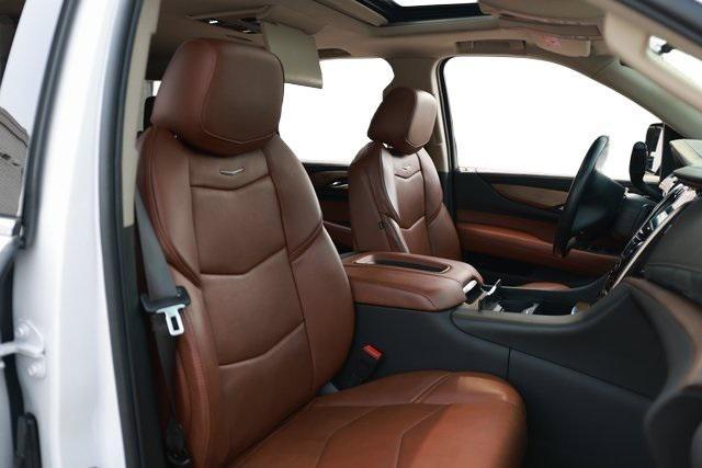 used 2020 Cadillac Escalade ESV car, priced at $42,900