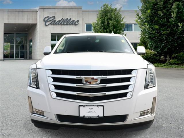 used 2020 Cadillac Escalade ESV car, priced at $42,900