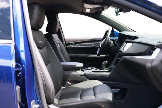 used 2023 Cadillac XT5 car, priced at $29,492