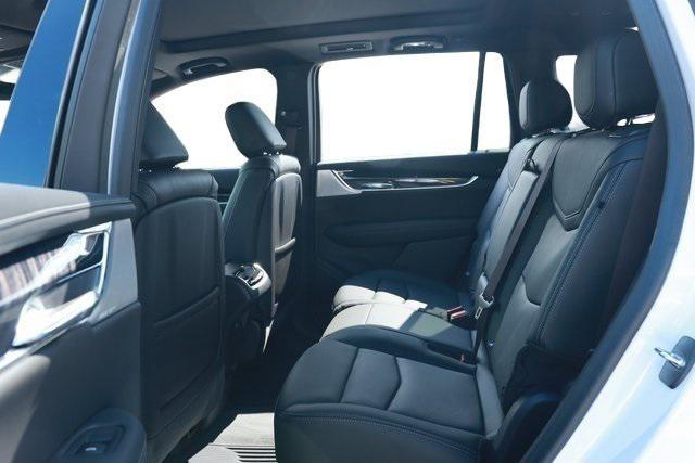used 2022 Cadillac XT6 car, priced at $35,900