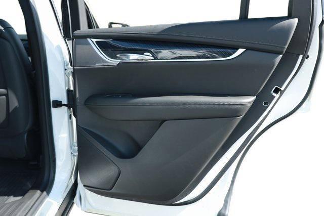 used 2022 Cadillac XT6 car, priced at $35,900
