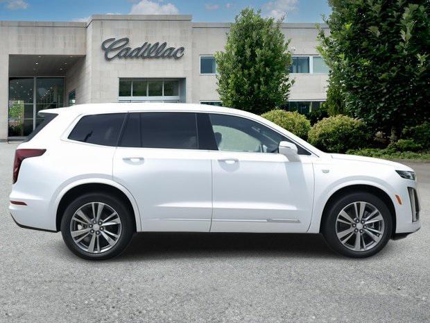 used 2022 Cadillac XT6 car, priced at $35,900