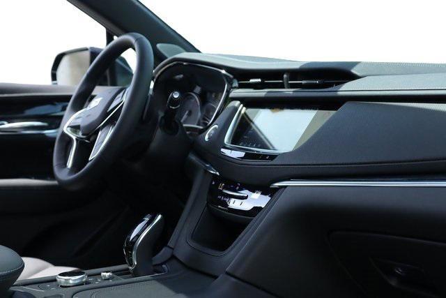 new 2024 Cadillac XT5 car, priced at $55,540