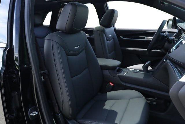new 2024 Cadillac XT5 car, priced at $55,540