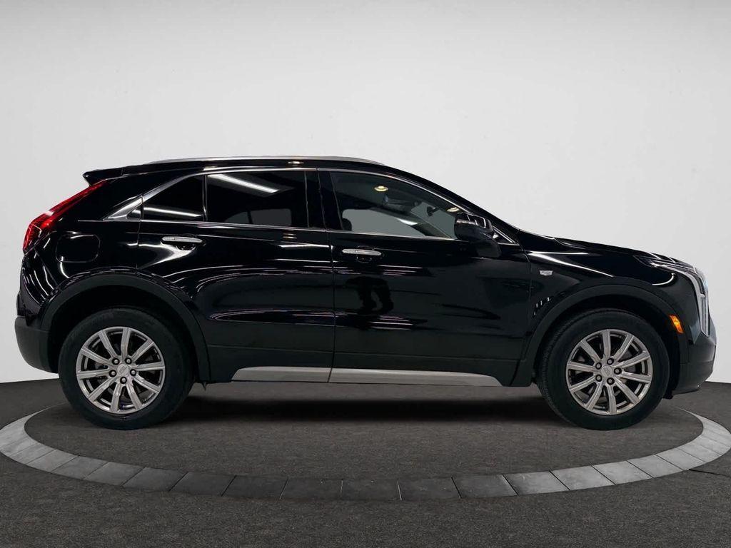 used 2022 Cadillac XT4 car, priced at $31,988