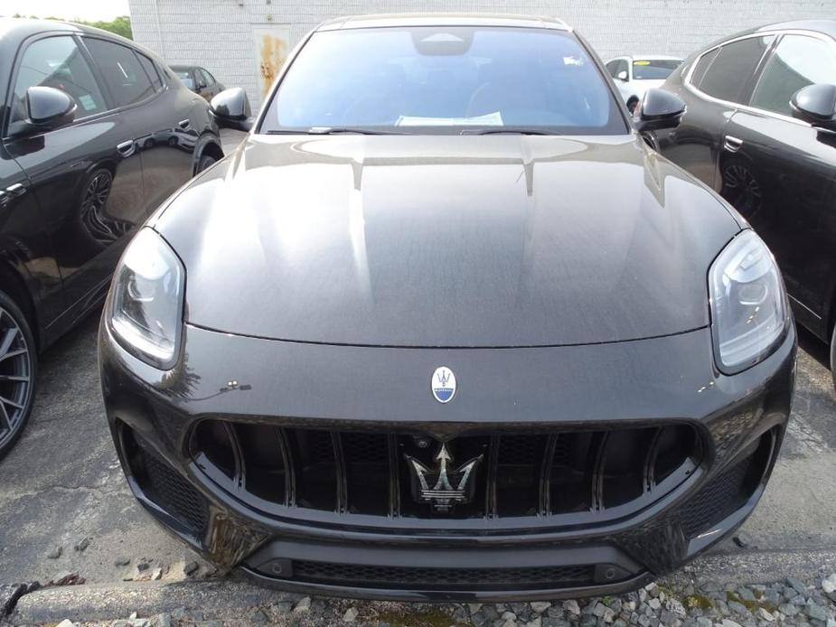 new 2023 Maserati Grecale car