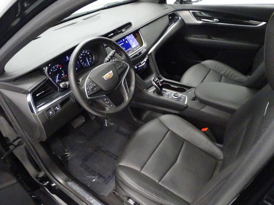 used 2021 Cadillac XT5 car, priced at $34,998