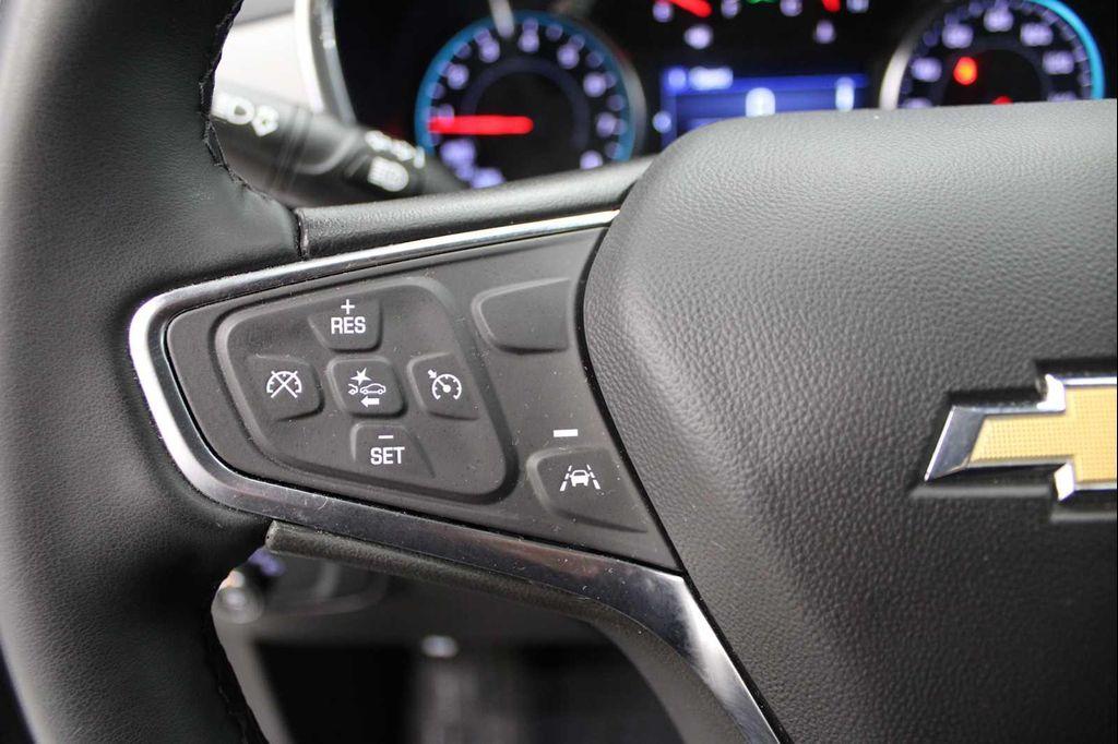 used 2024 Chevrolet Equinox car, priced at $22,998