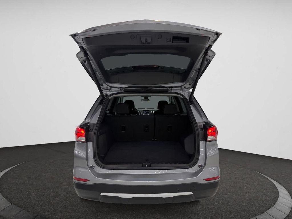 used 2024 Chevrolet Equinox car, priced at $22,998