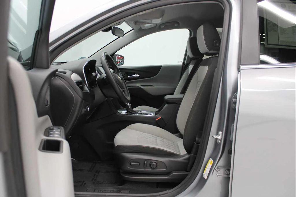 used 2024 Chevrolet Equinox car, priced at $22,998