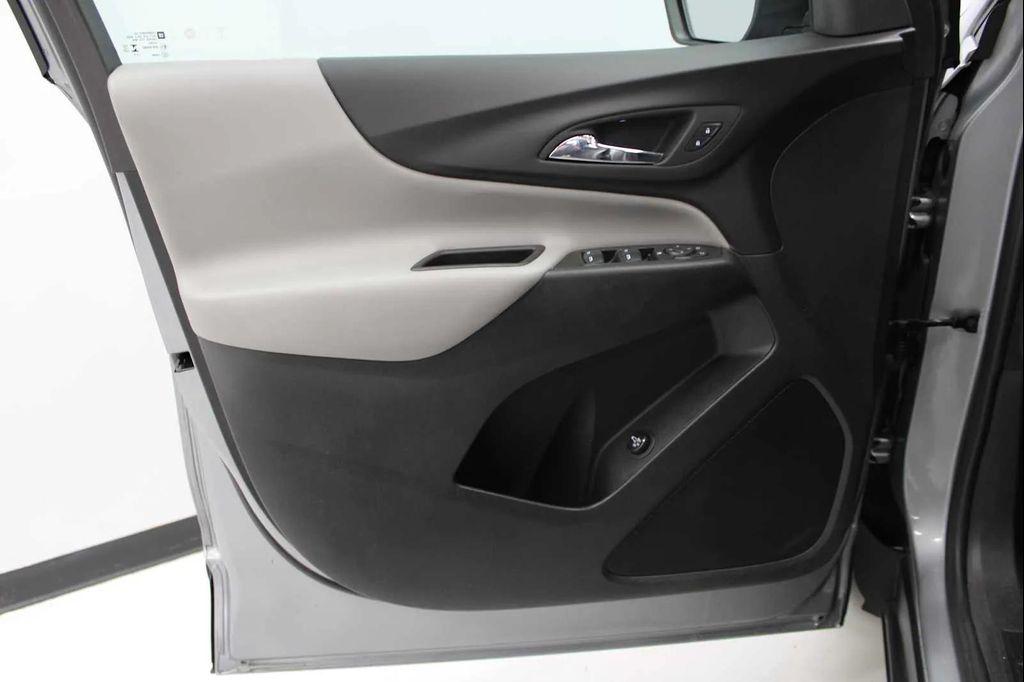 used 2024 Chevrolet Equinox car, priced at $22,998