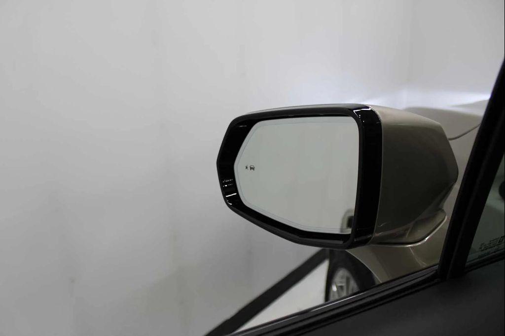 used 2022 Cadillac XT5 car, priced at $39,488