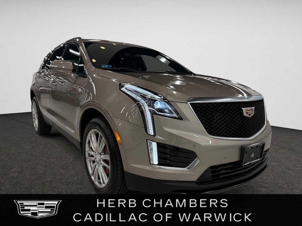 used 2022 Cadillac XT5 car, priced at $39,488