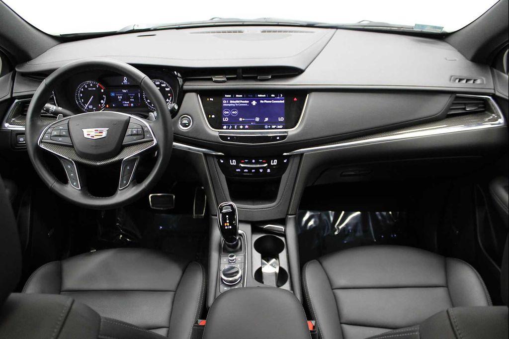 used 2022 Cadillac XT5 car, priced at $39,488