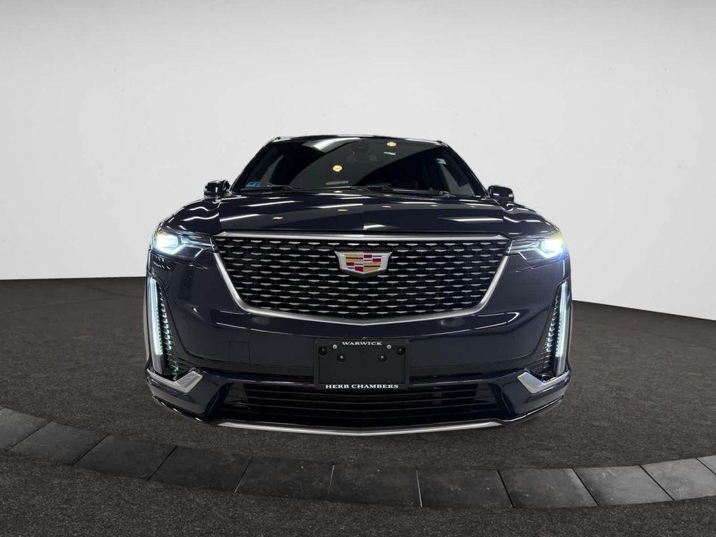 used 2025 Cadillac XT6 car, priced at $51,788
